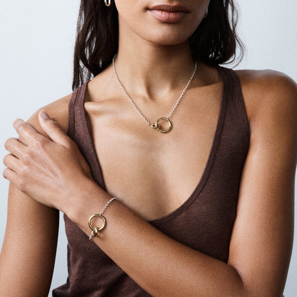 Otiumberg. Mixedclip ブレスレット Interlock Bracelet & Necklace Set | Otiumberg