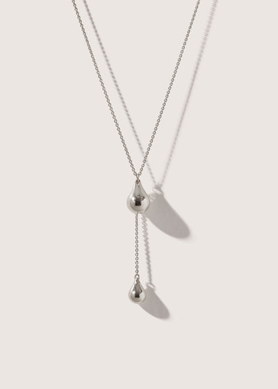 Stilla Lariat Necklace