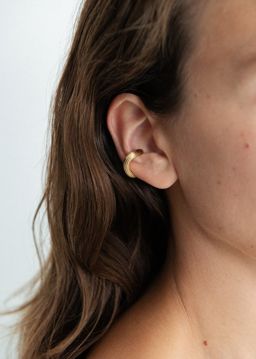 Twisted Ridged Ear Cuff