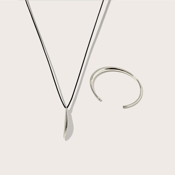 Cinder Necklace & Bracelet Set