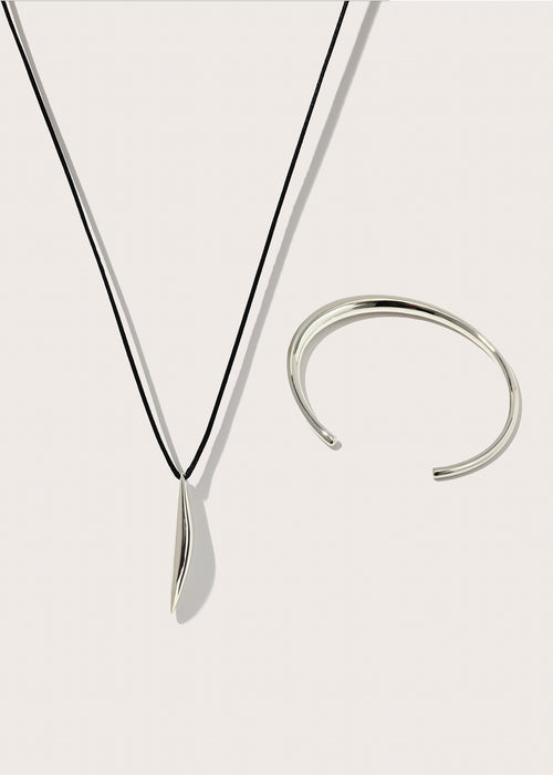 Cinder Necklace & Bracelet Set