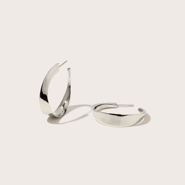 Twisted Wave Hoops