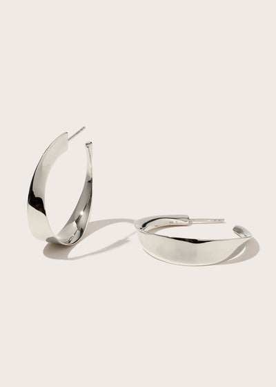 Twisted Wave Hoops