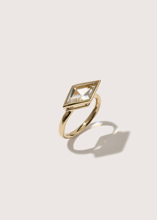 14kt Kite Domino Ring