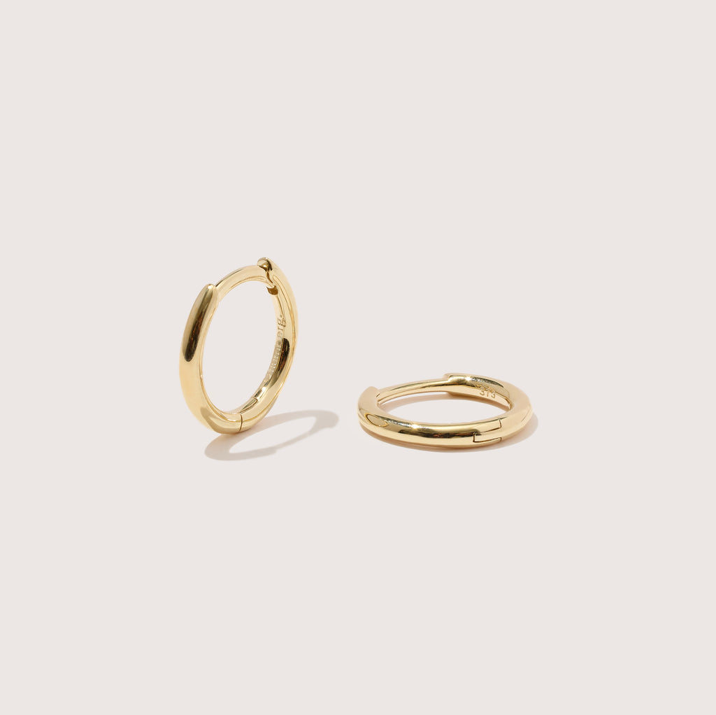 Essential Huggie Hoops