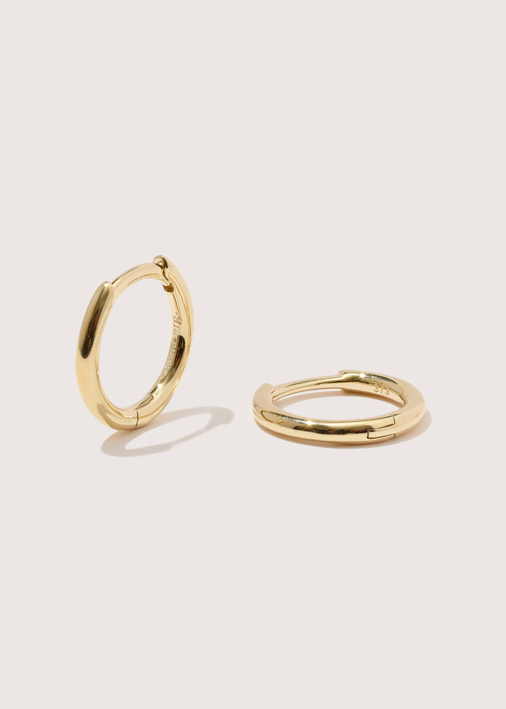 Essential Huggie Hoops
