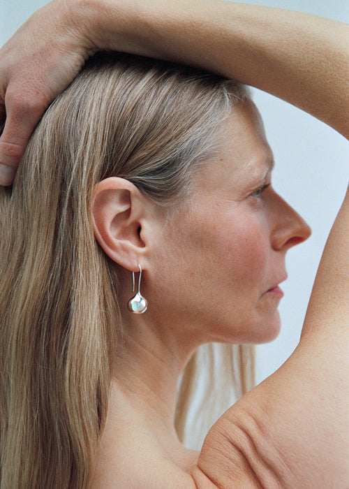 Pebble Curve Drop Earrings