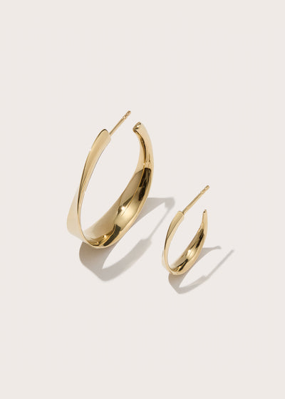 Small Twisted Wave Hoops