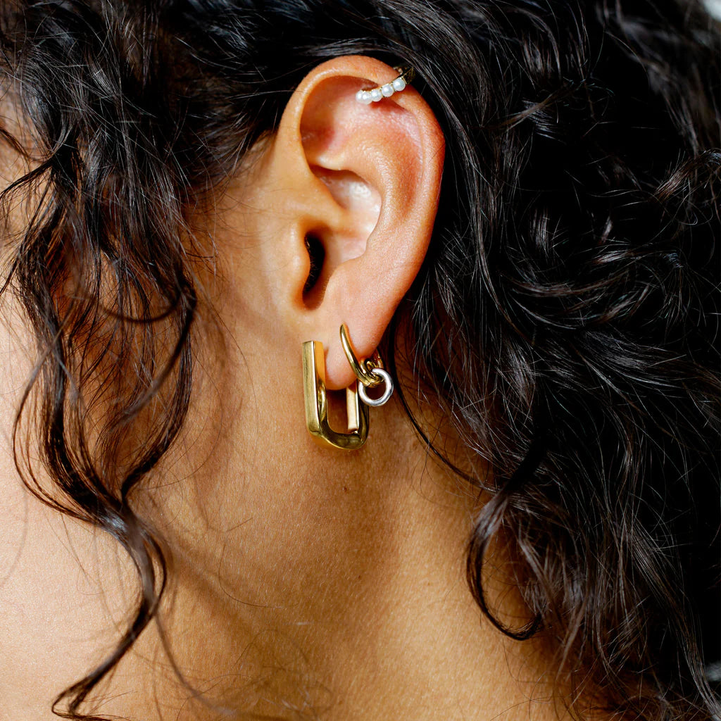 Hoop Earrings: The Style Guide | Otiumberg