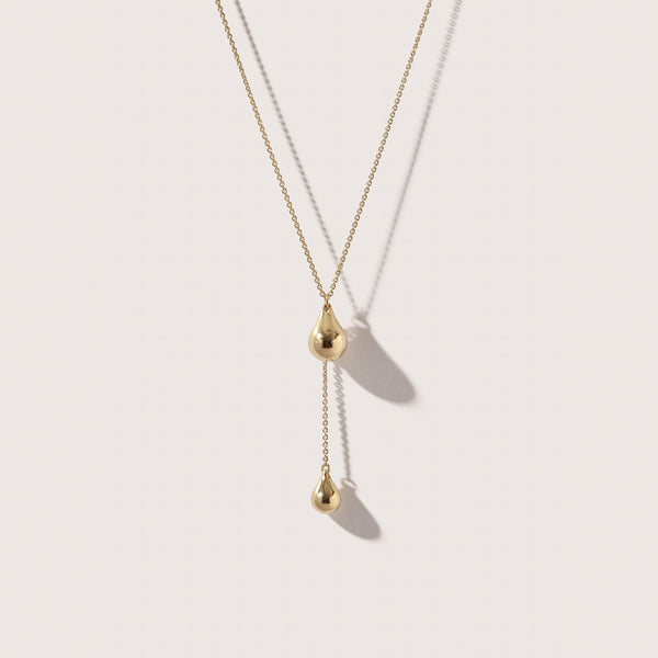 Stilla Lariat Necklace
