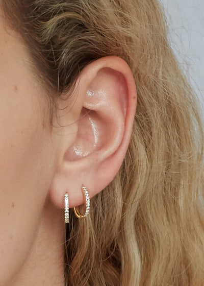 Details 145+ large huggie earrings latest